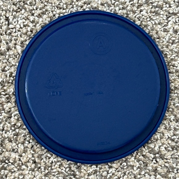 TUPPERWARE NAVY BLUE "A" & "C" ONE TOUCH CANISTERS #2422, #2418 - Picture 5 of 8